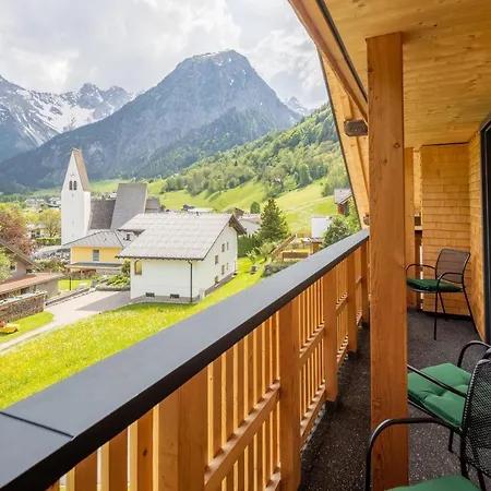 Haus Amatschon *