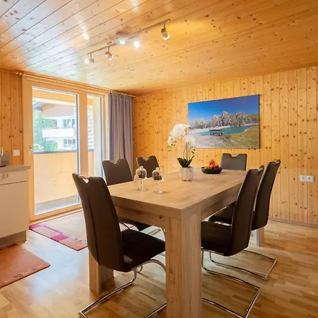 Апартаменты Haus Amatschon *